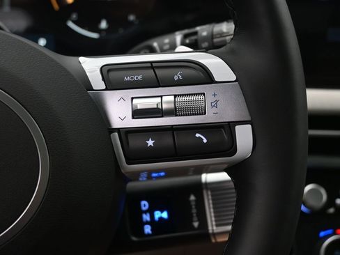 New 2025 Hyundai Tucson Limited image 13