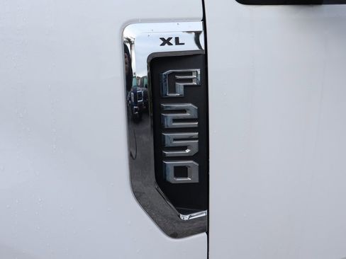 Used 2020 Ford F250 XL image 44