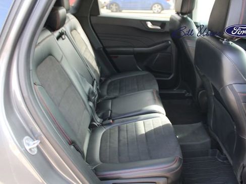 Certified 2022 Ford Escape SEL w/ SEL Stealth AWD Package image 11