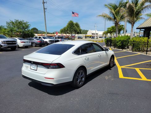 Used 2024 Honda Accord EX image 6