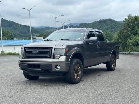 Used 2014 Ford F150 FX4 w/ Equipment Group 402A Luxury AWD/4WD image 3
