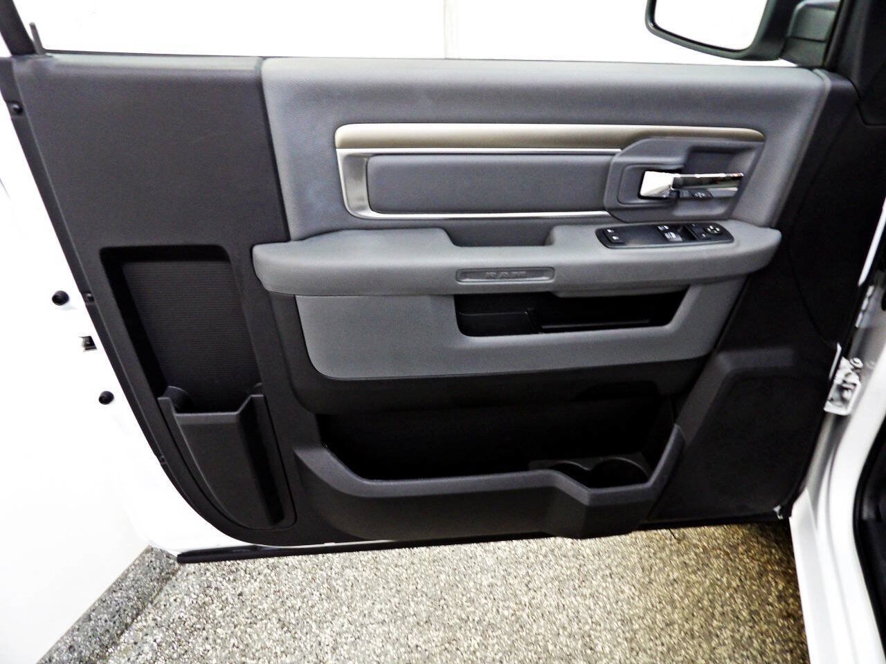 Used 2017 RAM 1500 Tradesman w/ Power & Remote Entry Group RWD image 6