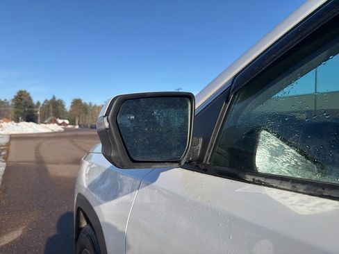 Used 2022 GMC Terrain SLT w/ Infotainment Package II image 11