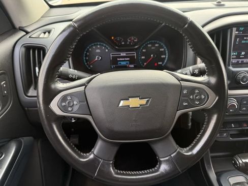 Used 2017 Chevrolet Colorado Z71 w/ Z71 Midnight Edition AWD/4WD image 11