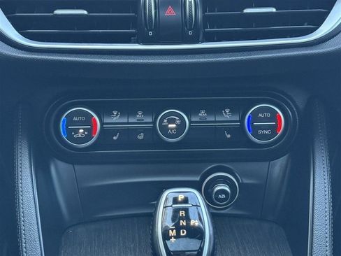 Used 2021 Alfa Romeo Stelvio Ti w/ Nero Edizione AWD/4WD image 42