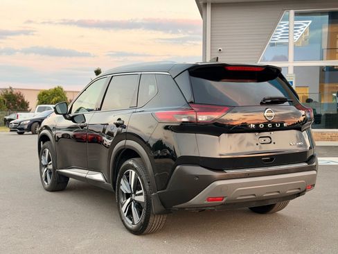 Used 2021 Nissan Rogue SL w/ Premium Package AWD/4WD image 12