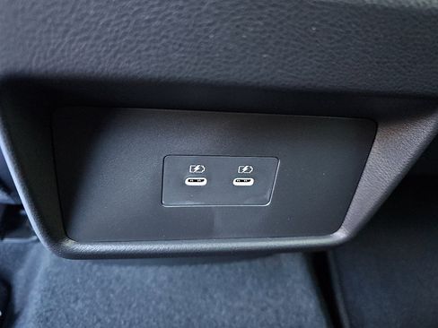 Certified 2025 Nissan Rogue SL image 11