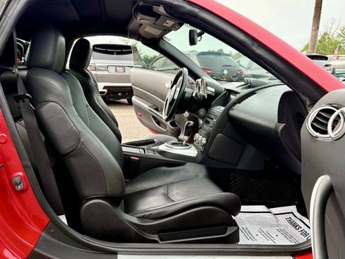 Used 2007 Nissan 350Z Touring image 27