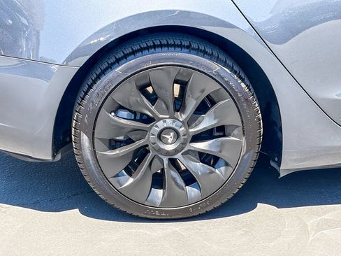 Used 2023 Tesla Model 3 Standard Range RWD image 10