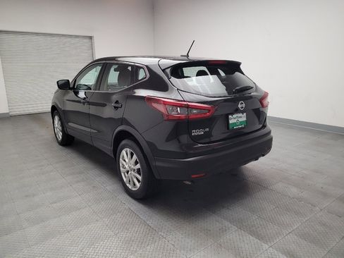 Used 2021 Nissan Rogue Sport S image 5