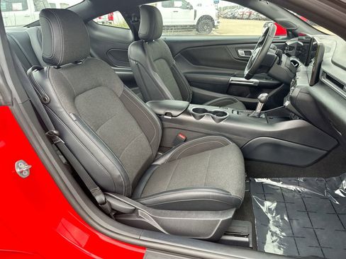 Used 2024 Ford Mustang Coupe RWD image 21
