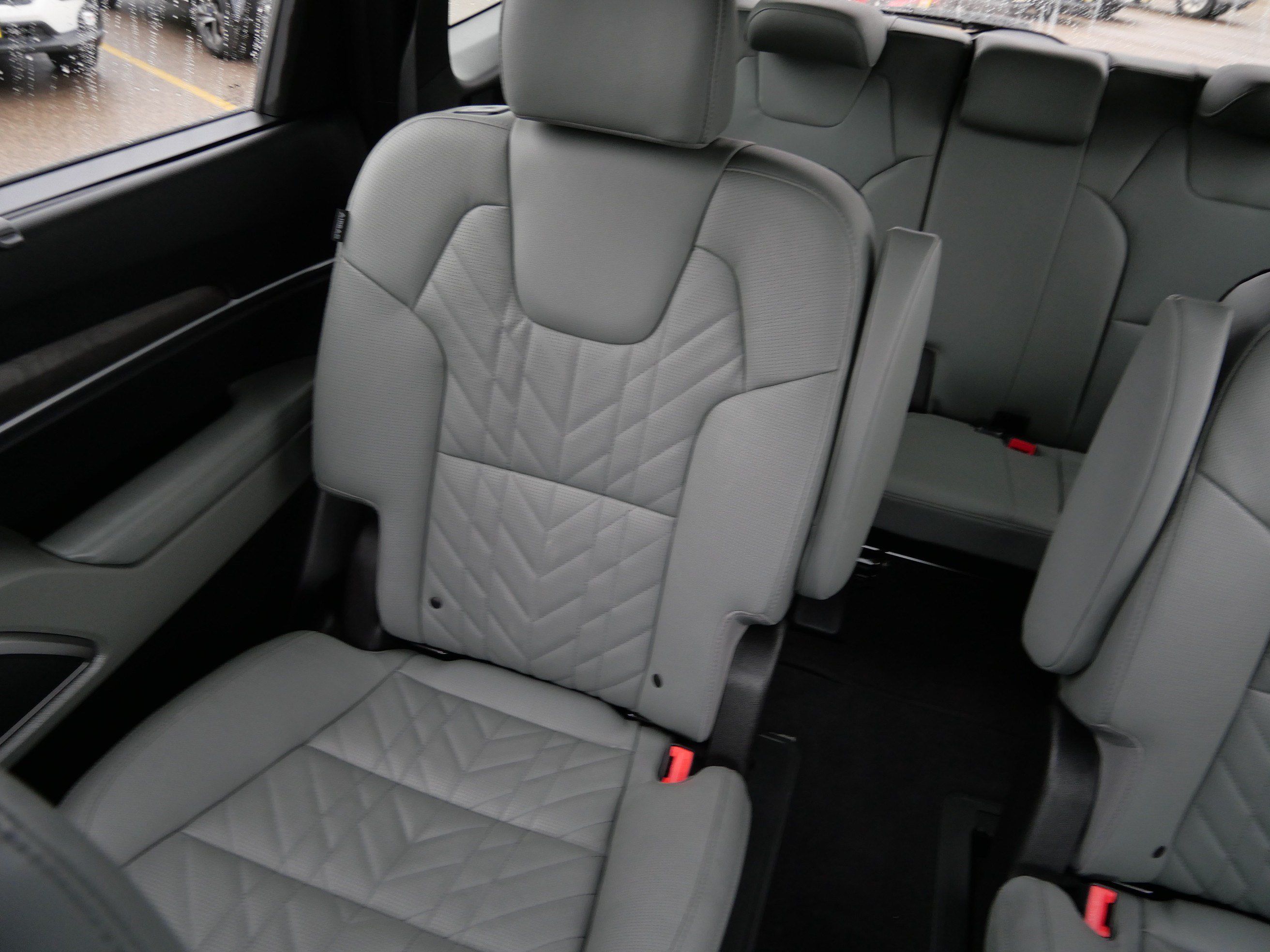 Used 2024 Kia Telluride EX X-Line AWD/4WD image 12