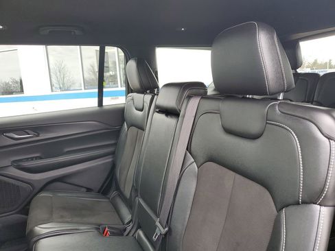 Used 2024 Jeep Grand Cherokee L Laredo image 31