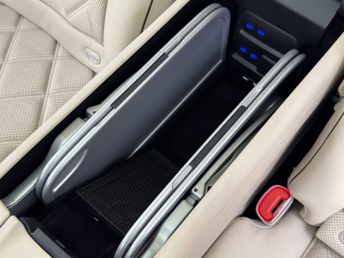 Used 2023 Mercedes-Benz Maybach S 680 4MATIC image 59