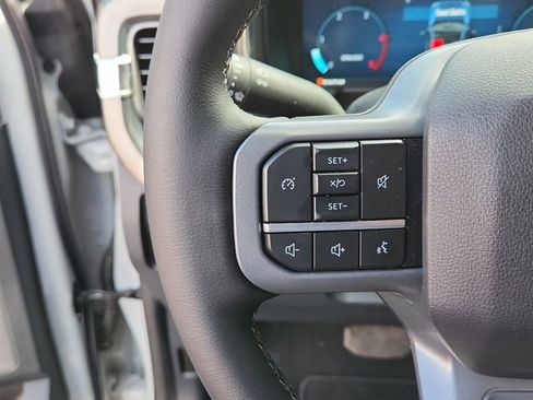 Used 2025 Ford F350 Lariat w/ Black Appearance Package image 16