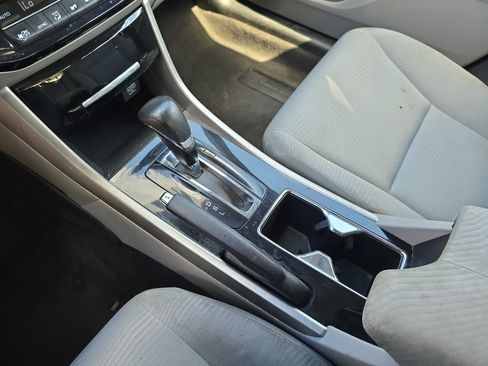 Used 2016 Honda Accord LX image 24