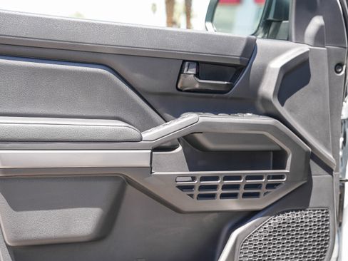 New 2025 Toyota Tacoma SR5 image 21