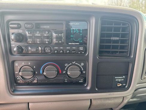 Used 2000 GMC Sierra 1500 2WD Extended Cab image 10