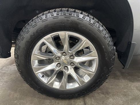 Used 2022 Chevrolet Silverado 1500 LTZ w/ LTZ Premium Package image 45