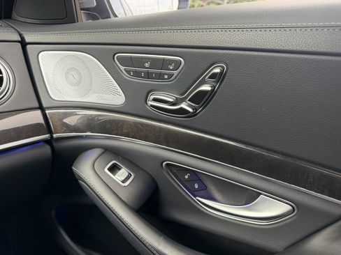Used 2019 Mercedes-Benz S 560 4MATIC Sedan image 27