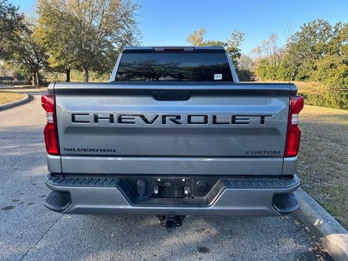 Used 2021 Chevrolet Silverado 1500 Custom image 4