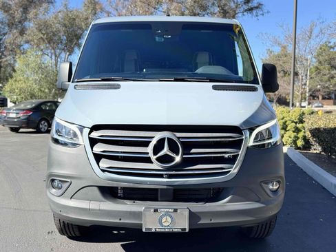 Used 2023 Mercedes-Benz Sprinter 2500 image 11