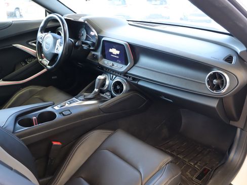 Used 2022 Chevrolet Camaro LT w/ RS Package image 29