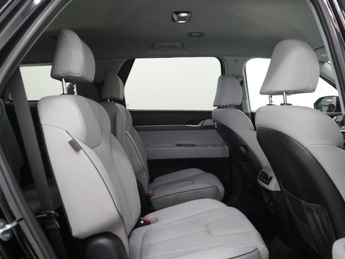 Used 2025 Hyundai Palisade SEL AWD/4WD image 15
