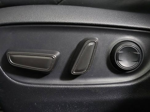 Used 2020 Toyota RAV4 XSE image 31