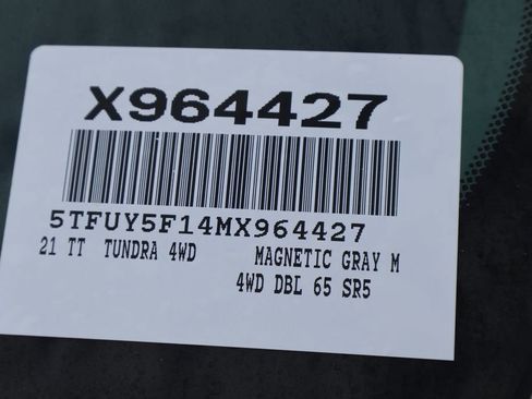 Used 2021 Toyota Tundra SR5 w/ SR5 Upgrade Package AWD/4WD image 7