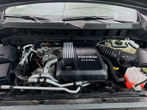 Used 2025 Chevrolet Silverado 1500 RST AWD/4WD image 33