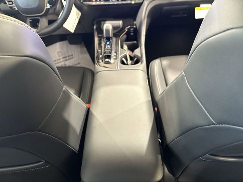 New 2025 Toyota Crown Signia image 22