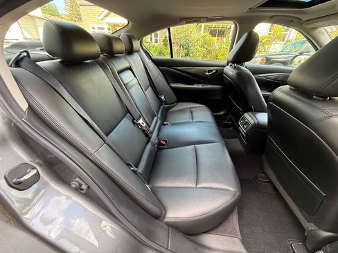 Used 2017 INFINITI Q50 3.0t Premium w/ 3.0T Premium Plus Package RWD image 13