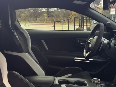 Used 2022 Ford Mustang Shelby GT500 w/ Technology Package image 71