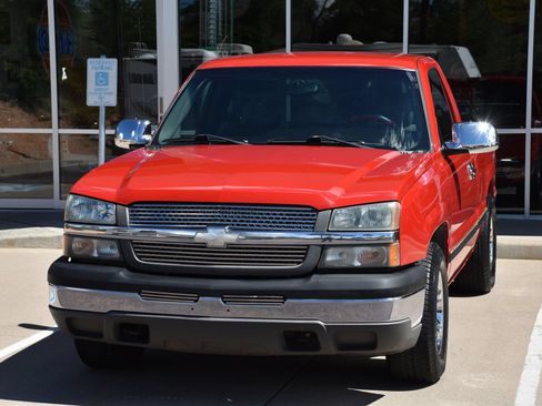 Used 2004 Chevrolet Silverado 1500 W/T RWD image 10