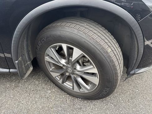 Used 2017 Nissan Murano SL image 2