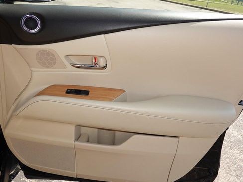 Used 2014 Lexus RX 450h FWD image 23