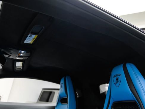 Used 2026 Lamborghini Temerario AWD/4WD image 43