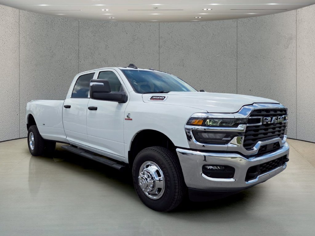New 2026 RAM 3500 Tradesman AWD/4WD image 13