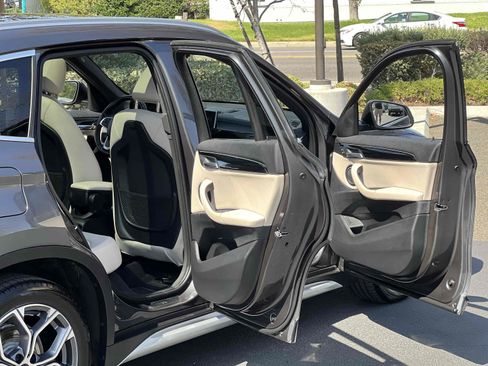 Used 2021 BMW X1 sDrive28i w/ Convenience Package FWD image 65