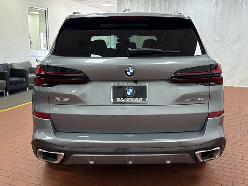 Used 2026 BMW X5 xDrive40i w/ M Sport Package AWD/4WD image 10