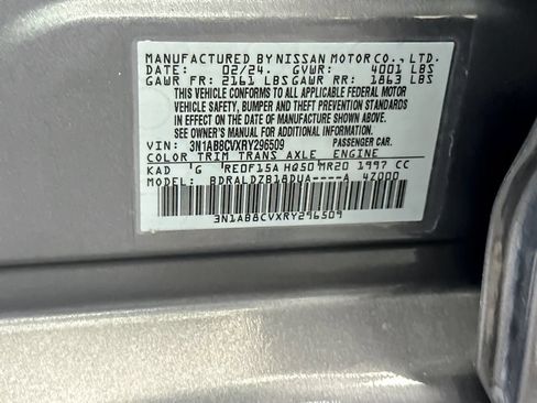 Used 2024 Nissan Sentra SV FWD image 26