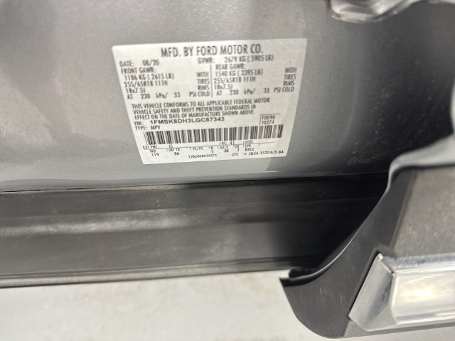 Used 2020 Ford Explorer XLT w/ Comfort Package AWD/4WD image 38