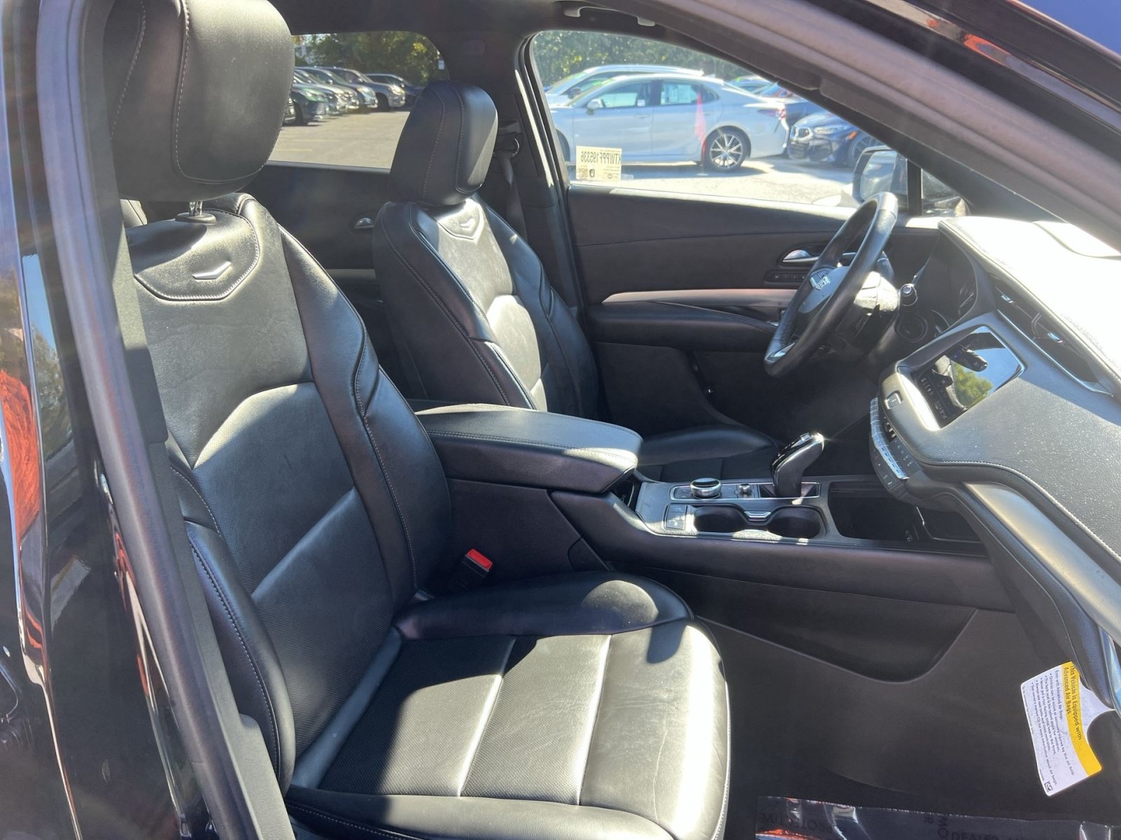 Used 2023 Cadillac XT4 Premium Luxury w/ Technology Package AWD/4WD image 26