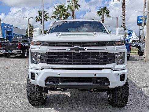 Used 2025 Chevrolet Silverado 2500 Custom w/ Custom Value Package AWD/4WD image 8