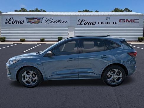 Used 2023 Ford Escape ST-Line w/ Tech Pack #1 FWD image 7