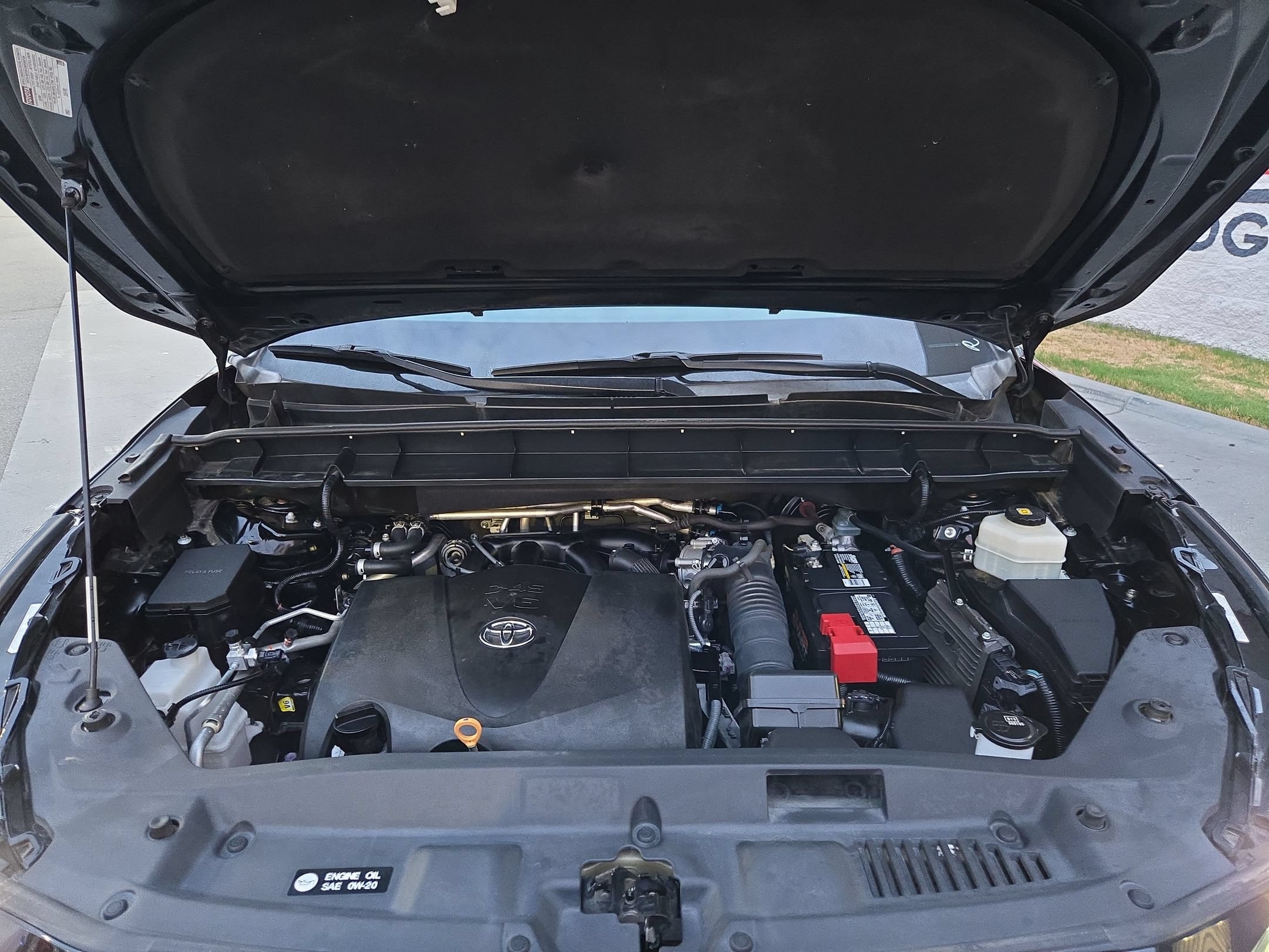 Used 2021 Toyota Highlander XSE FWD image 19