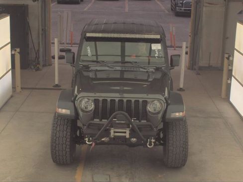 Used 2018 Jeep Wrangler Sport AWD/4WD image 8