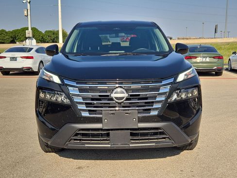 Used 2025 Nissan Rogue SV FWD image 10