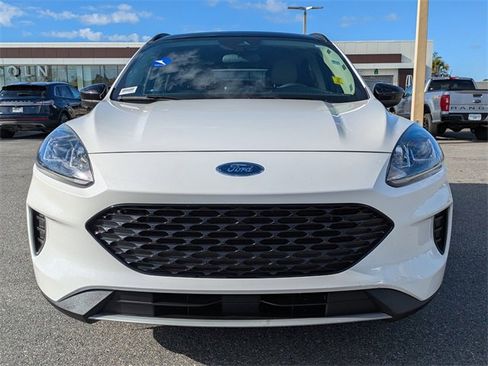 Certified 2020 Ford Escape SE Sport image 9